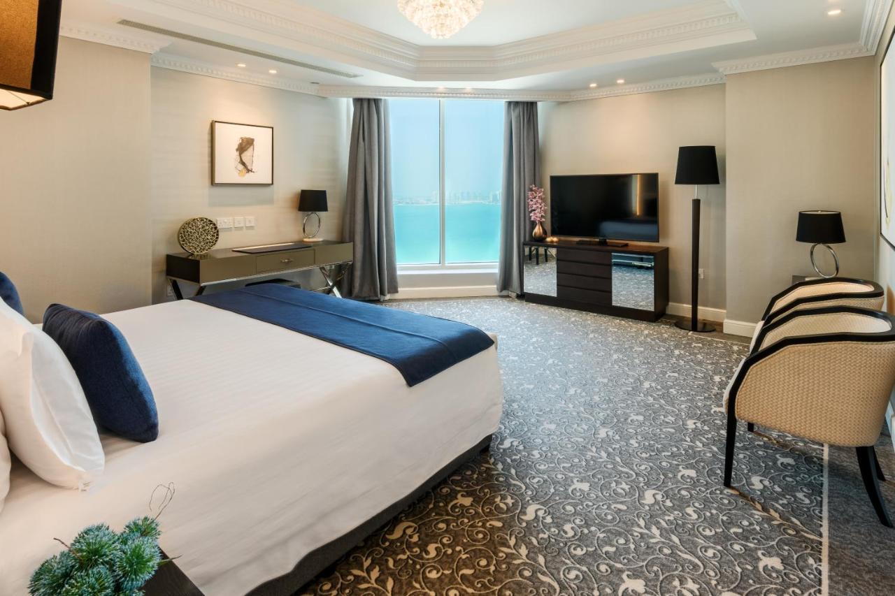 Centara West Bay & Residences Готель 5*