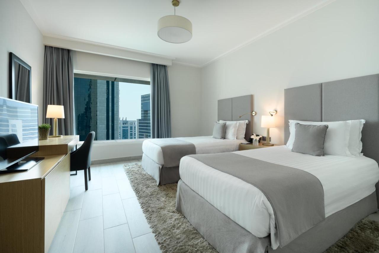 Centara West Bay & Residences Готель Доха